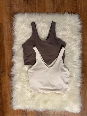 all in motion Taupe and Cream Workout Crop Tank - Size L
